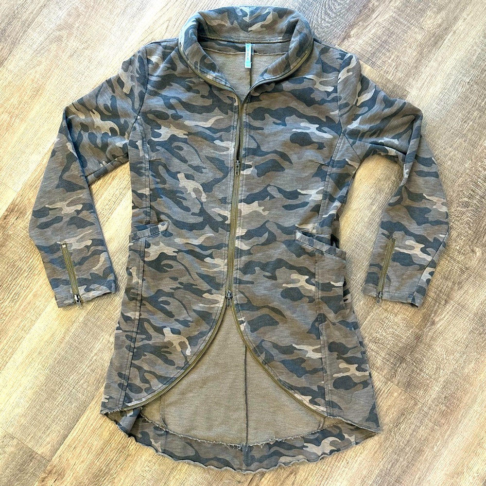 Mür Mür Camo Zippered Jacket Womens Size Large, Camouflage, 100% Cotton